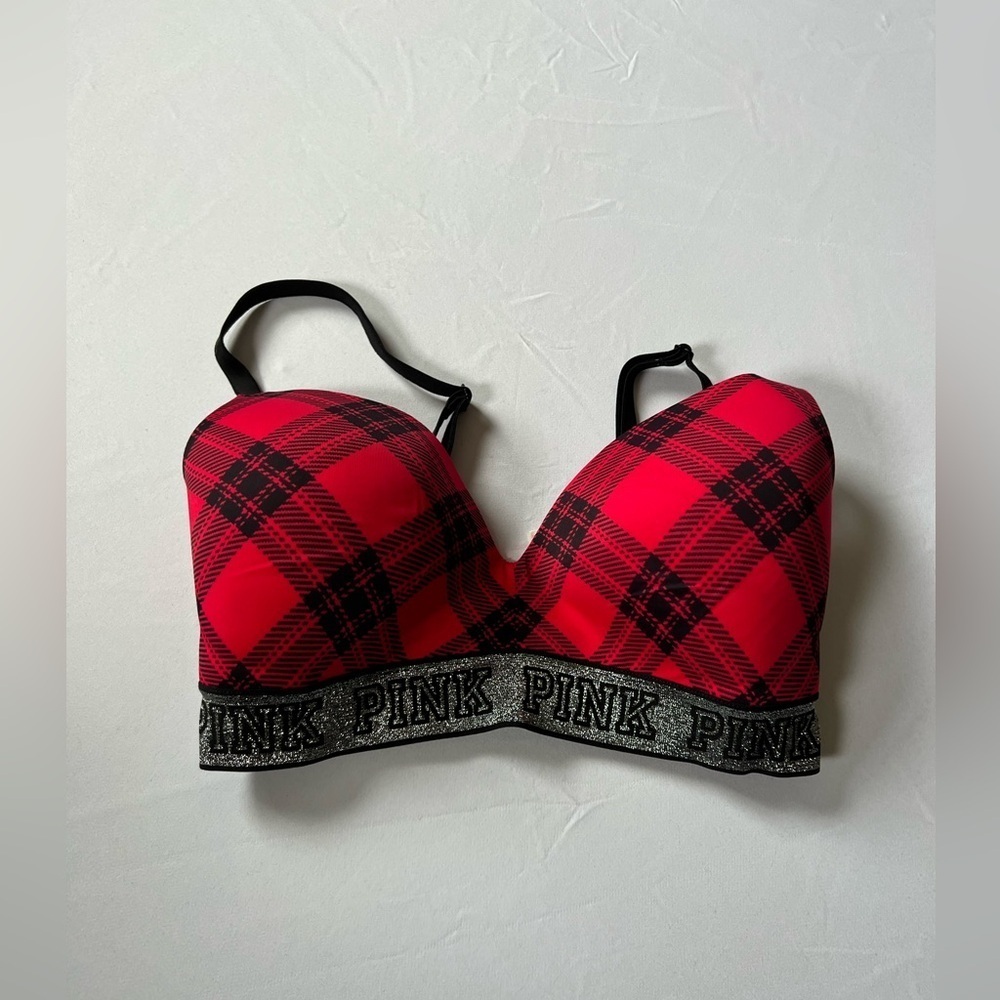 PINK Victoria’s Secret‎ wear everywhere wireless lightly lined red & black plaid